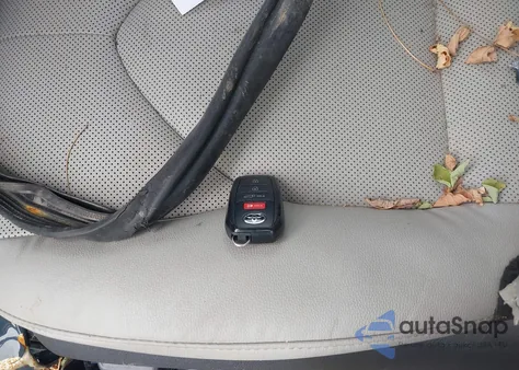 2024 Toyota Grand Highlander Platinum z USA, uszkodzony, nr VIN 5TDAAAB57RS050694